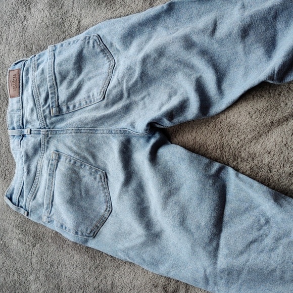 Jeans - Picture 3 of 3